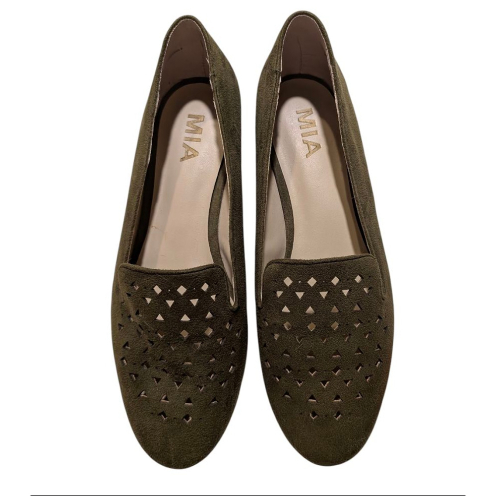 Women's MIA Loafers Size 7.5 Green